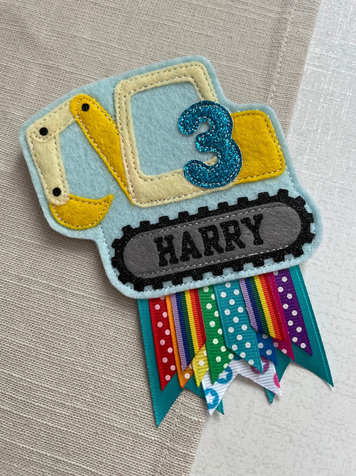 Digger, construction truck vehicle birthday badge, personalised birthday badge, birthday badge