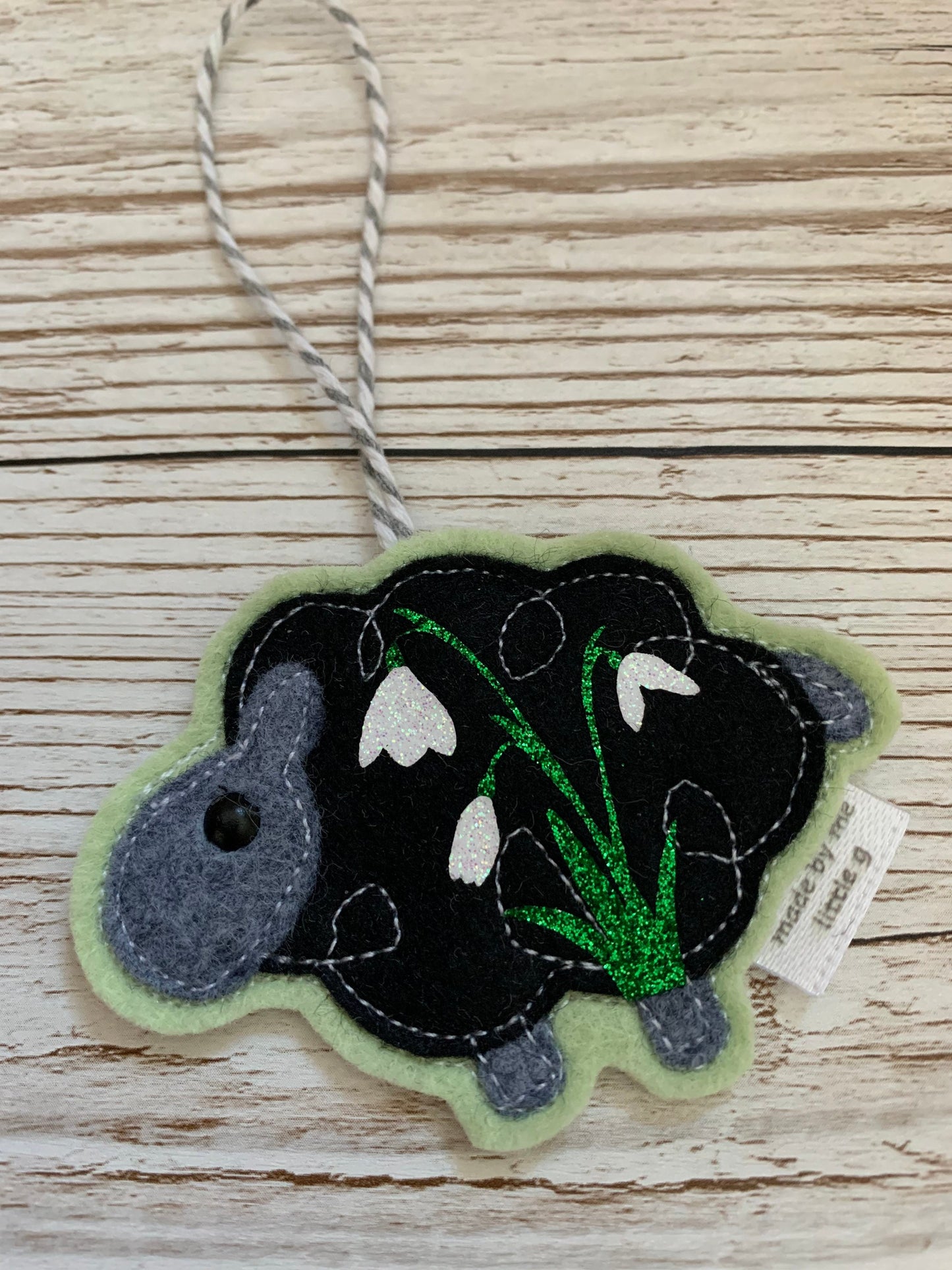 Sheep decoration, spring decoration, spring lamb decoration, ewe decoration, flower decoration, daffodil, tulip, bluebell, poppy, snowdrop