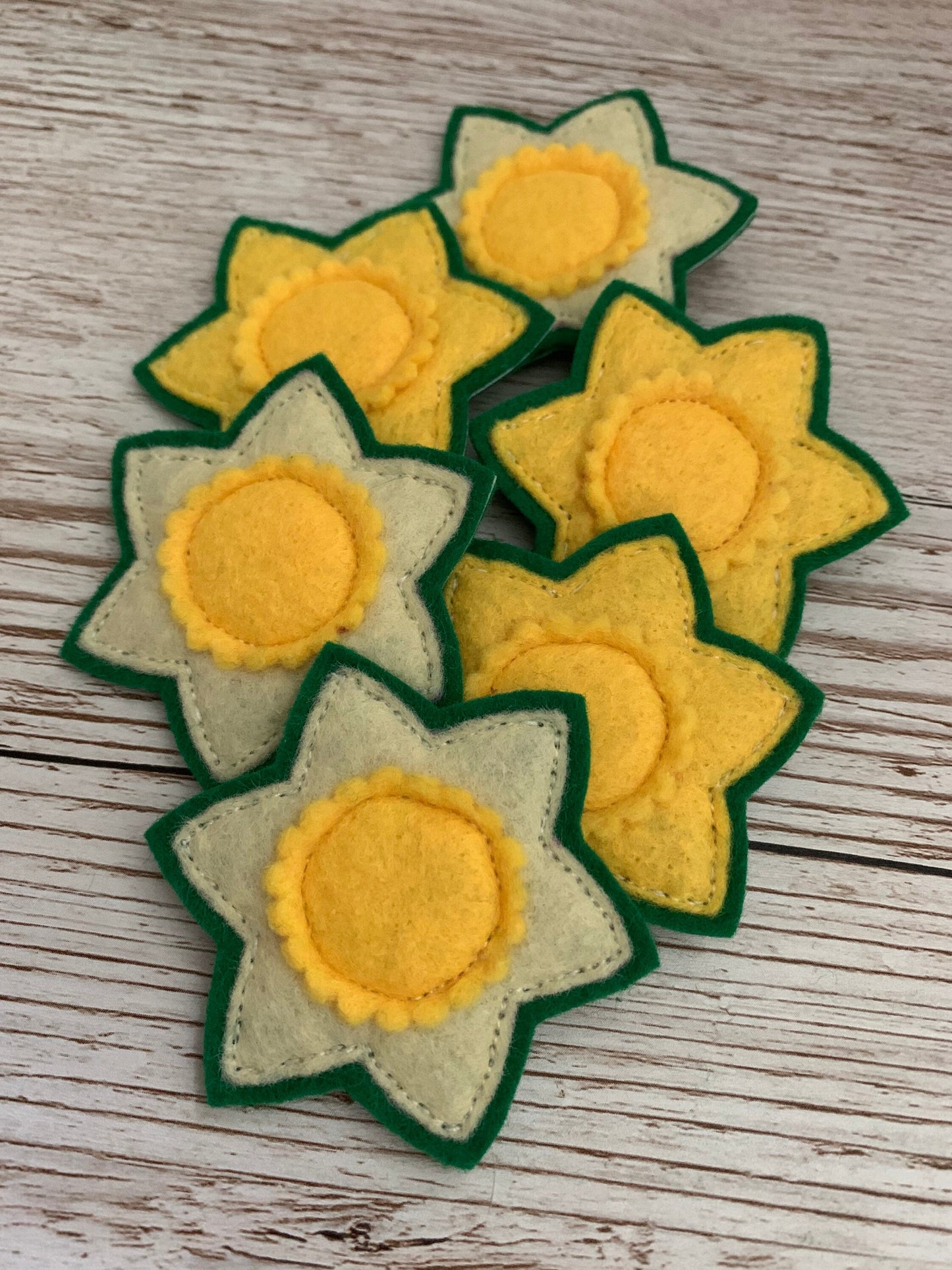 Daffodil broach, daffodil brooch, daffodil badge, St. David’s day badge, Dydd Gŵyl Dewi Sant