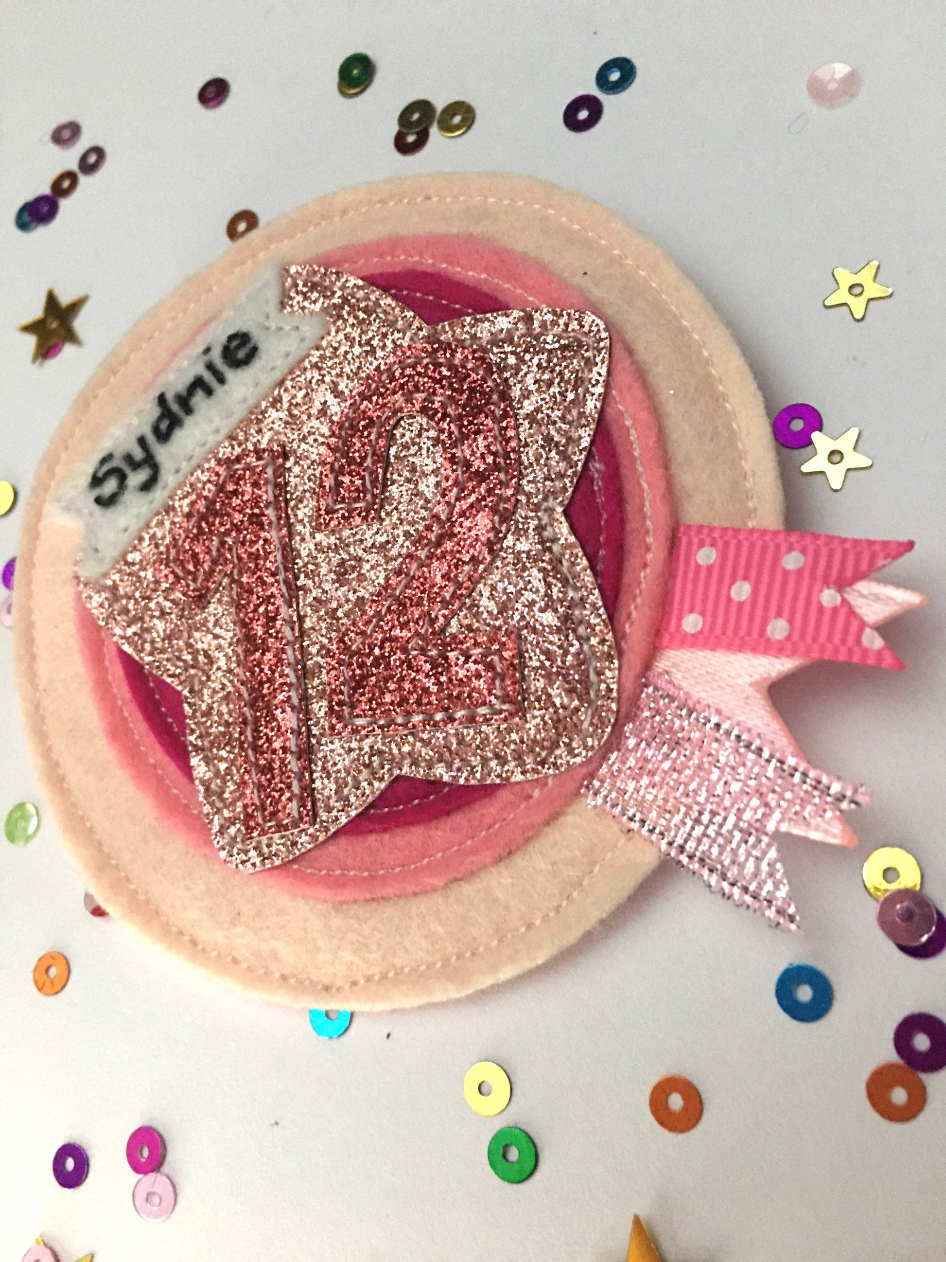 Custom personalised age birthday badge rosette, birthday badge, personalised birthday badge, any colour birthday badge