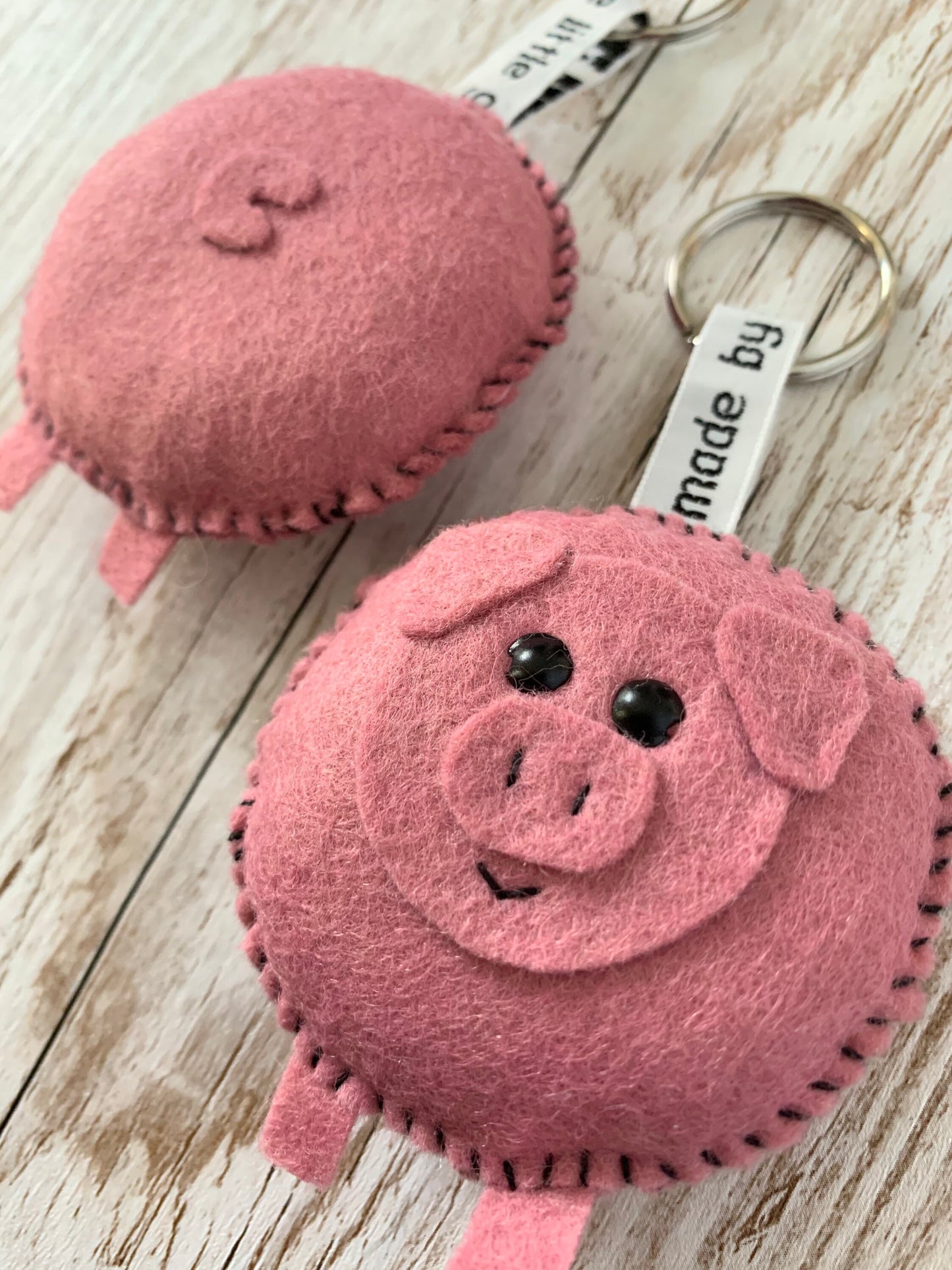 Pig keyring, piggy keyring, pig keychain, piggy keychain,