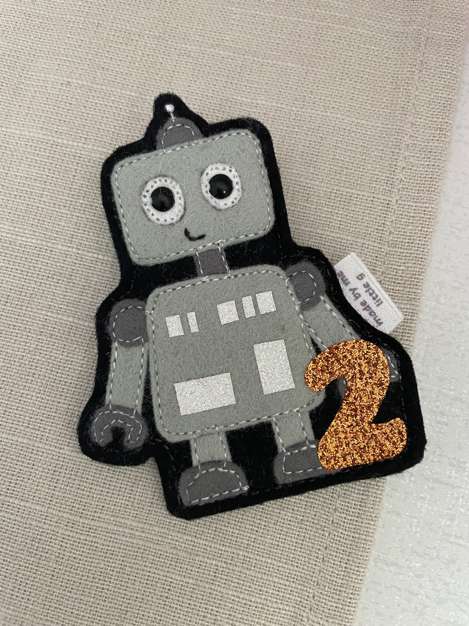 Robot birthday badge, PLEASE READ INFO, personalised robot birthday badge, birthday badge